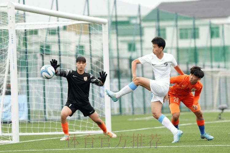 第一届中国青少年足球联赛总决赛江西于都揭幕 为中国青训加油，为足球长征鼓掌